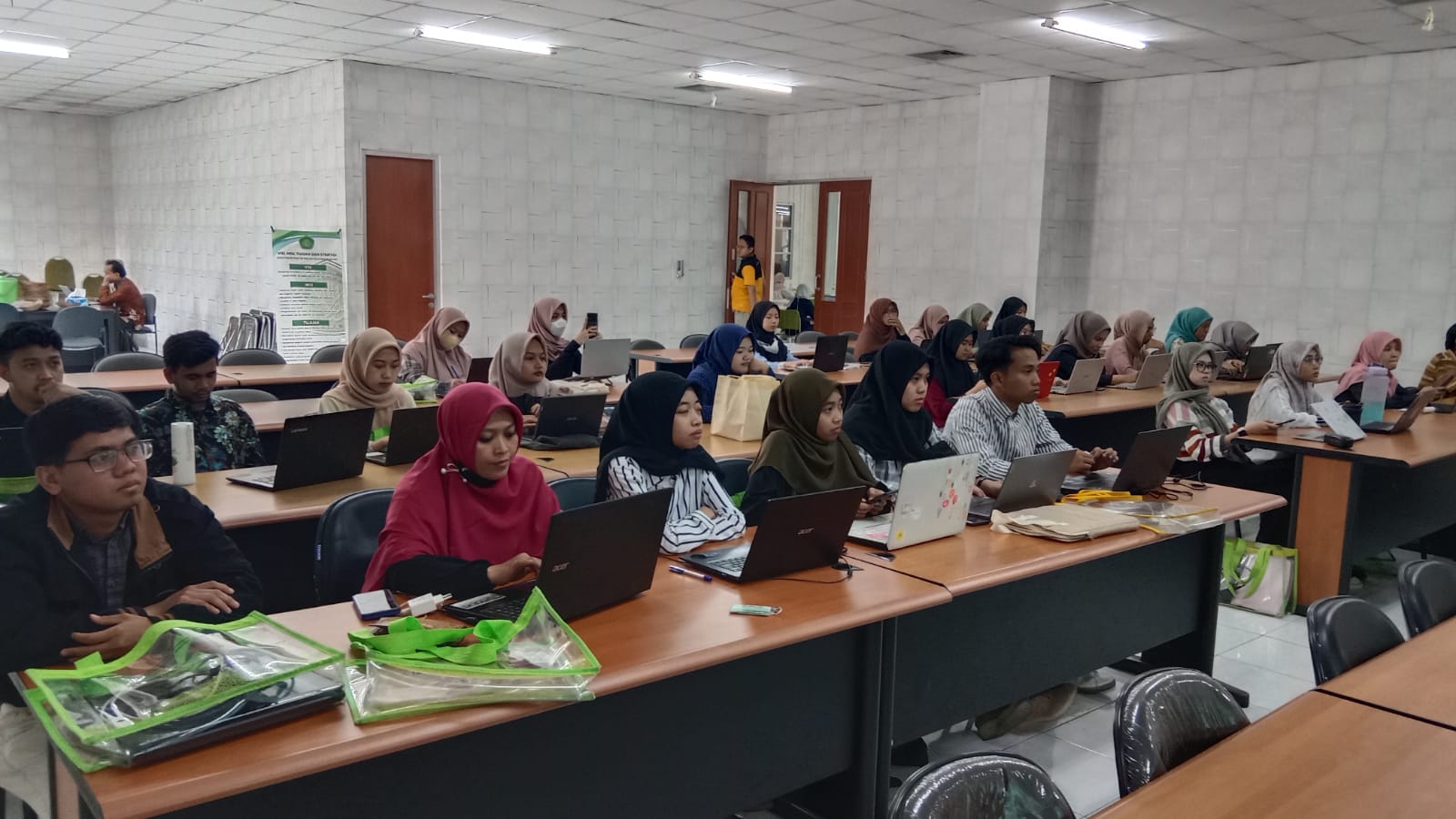 Learning Resource Search and Reference Manager (Mendeley)